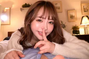 Tăng ca khuya quá, tôi ngủ nhờ nhà đồng nghiệp nữ làm chung công ty làm cùng công ty