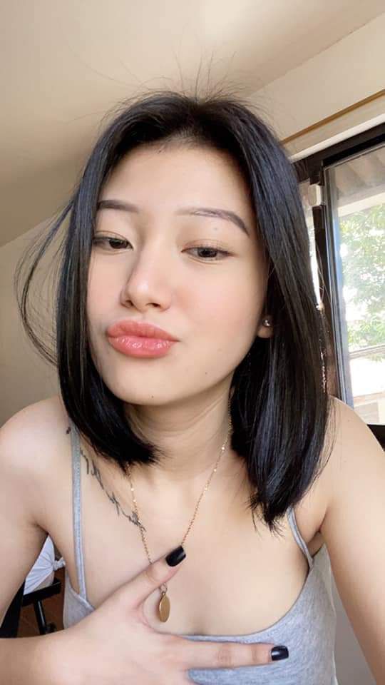 Địt lỗ đít em gái người mỹ có cặp mông căng tròn