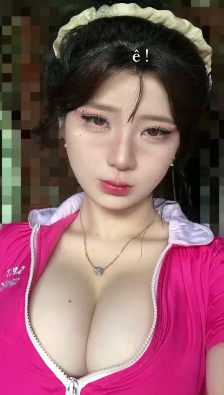 Mùa hé khoái lạc của cô nữ sinh dễ dãi